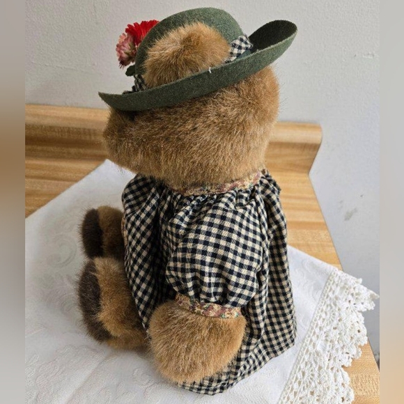 Vtg. Gund Bear Tails lady Ms. Teddy gingham dress, hat, 1985 - Picture 8 of 9